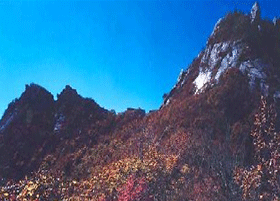 황석산 전경