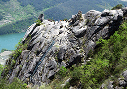 모산재